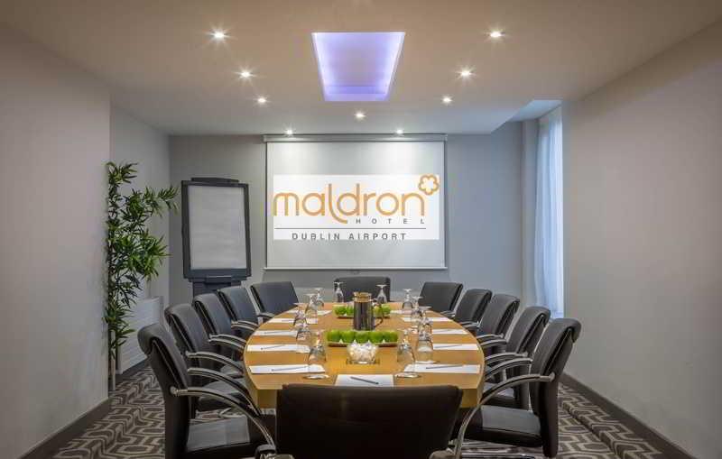 Maldron Hotel Dublin Airport Cloghran Εξωτερικό φωτογραφία