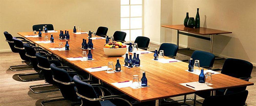 Maldron Hotel Dublin Airport Cloghran Εξωτερικό φωτογραφία